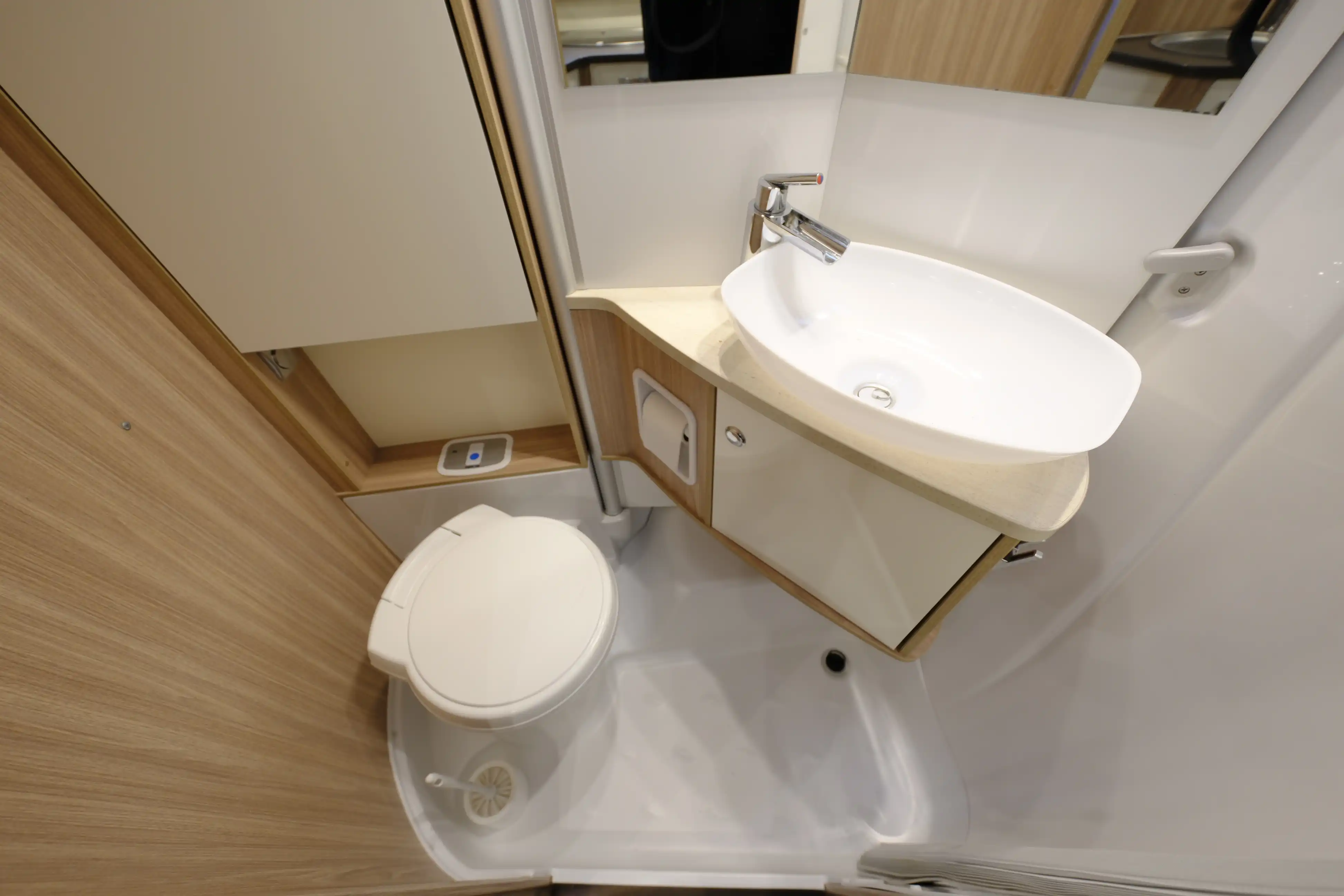 BUERSTNER Ixeo IT 726 G - Ansicht 14